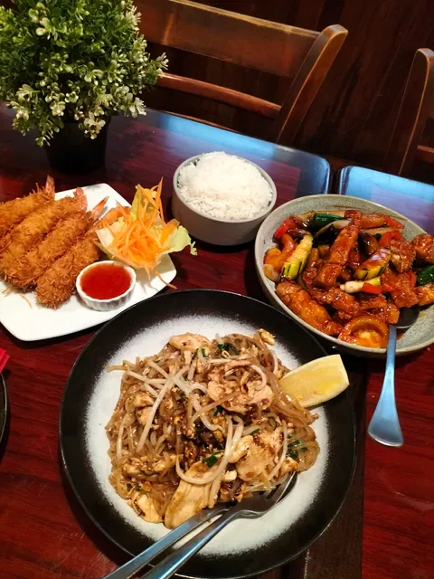 Khao Gaeng Thai Restaurant