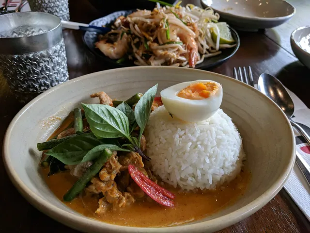 Kinn Thai North Lakes