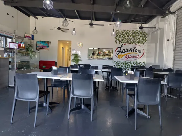 Lawnton dining