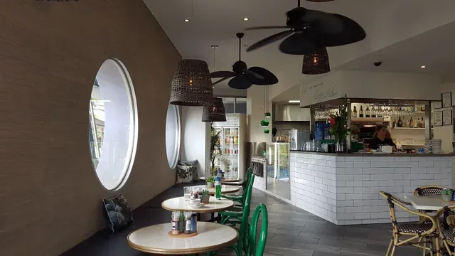Little Bloomfield Cafe & Wine Bar