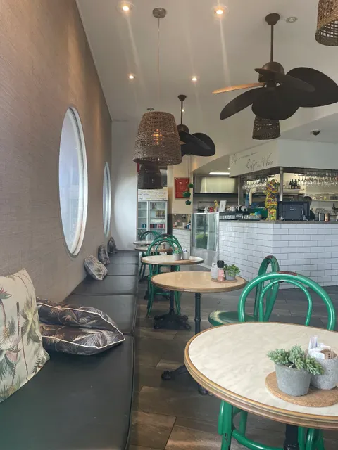 Little Bloomfield Cafe & Wine Bar