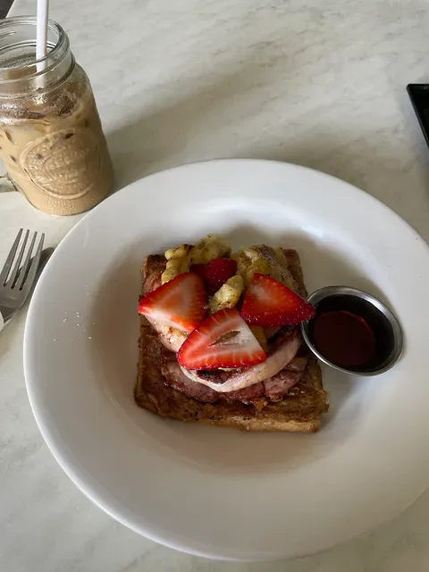 Little Bloomfield Cafe & Wine Bar