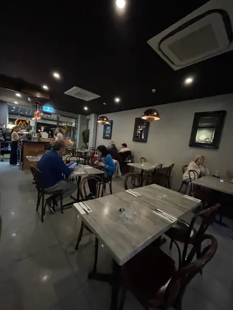 Manny's Italian
