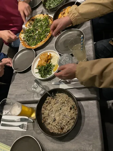 Manny's Italian