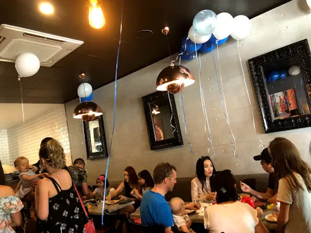 Manny's Italian