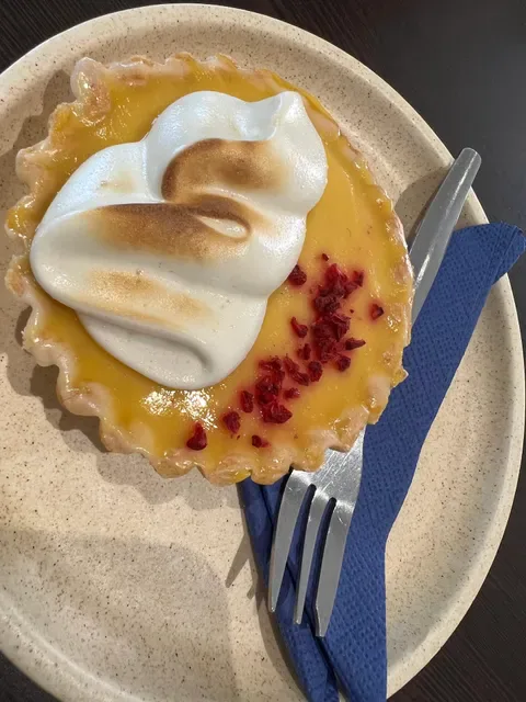Merak GF ARTISAN DELI CAFE
