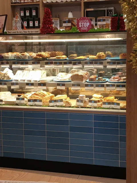 Molly's Corner Cafe
