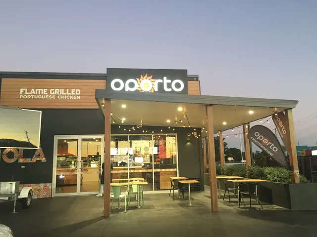 Oporto Rothwell Drive Thru