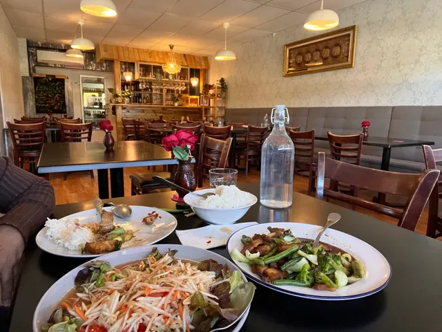 Peemai Thai Restaurant / REDCLIFFE