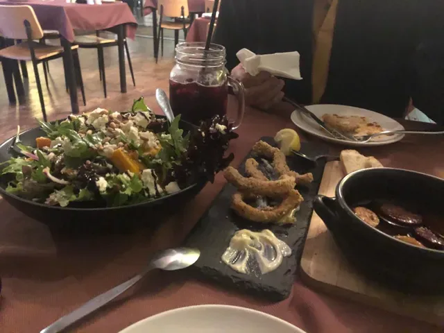 Quysine Tapas - Bar and Restaurant