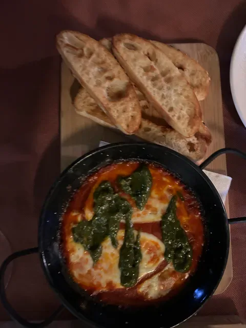 Quysine Tapas - Bar and Restaurant
