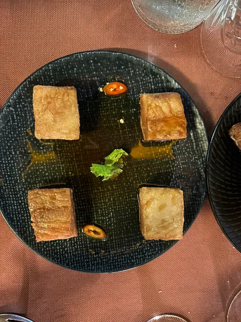 Quysine Tapas - Bar and Restaurant