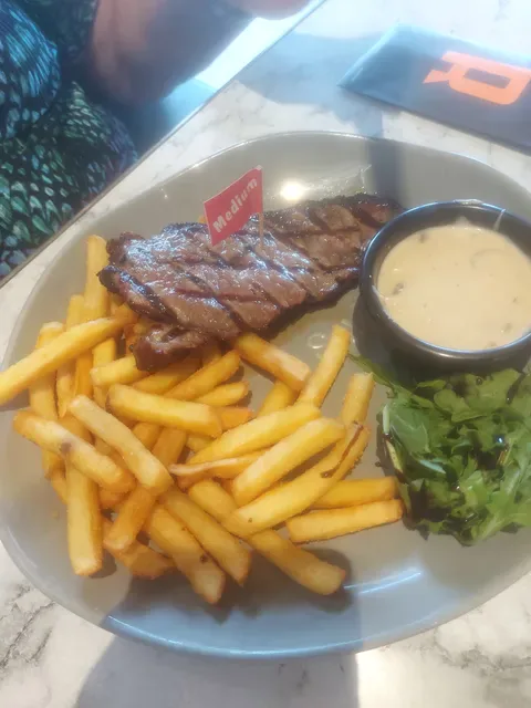 RASHAYS - Strathpine