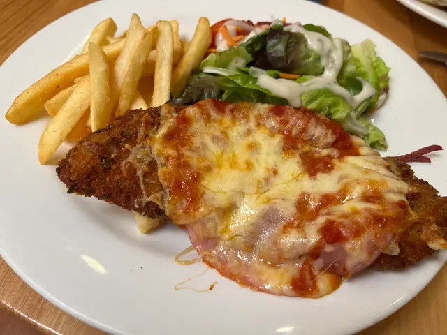 Redland Bay Hotel
