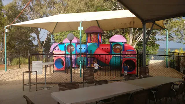 Redland Bay Hotel