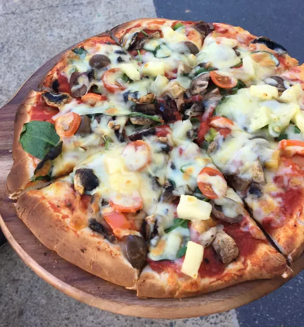 Roam'In Pizza