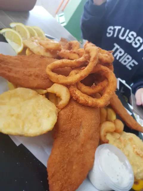 Seafood Lovers Cafe