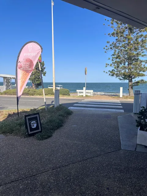 Seafood Lovers Cafe