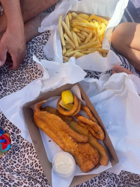 Seafood Lovers Cafe