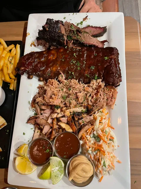 Slow Smoke Bistro