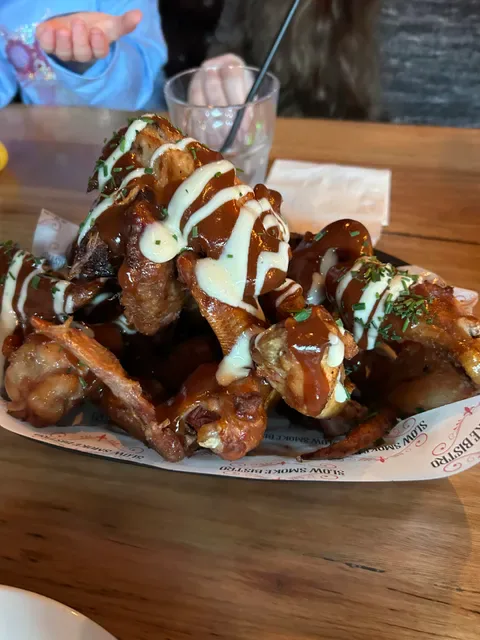 Slow Smoke Bistro