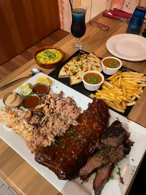 Slow Smoke Bistro