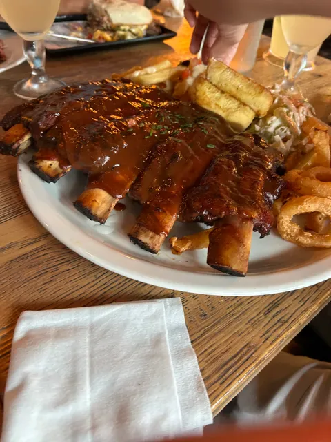 Slow Smoke Bistro