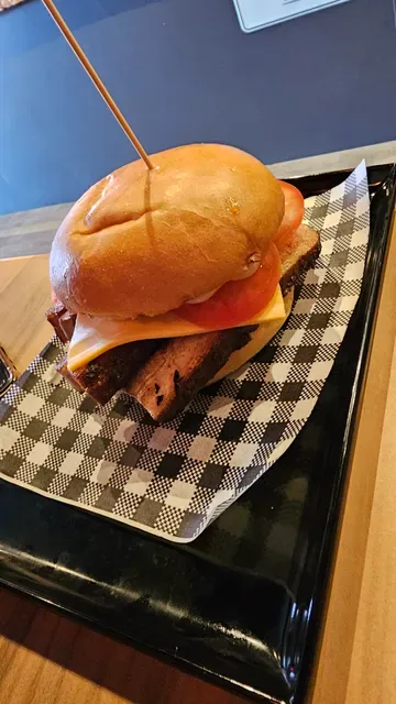 Slow Smoke Bistro