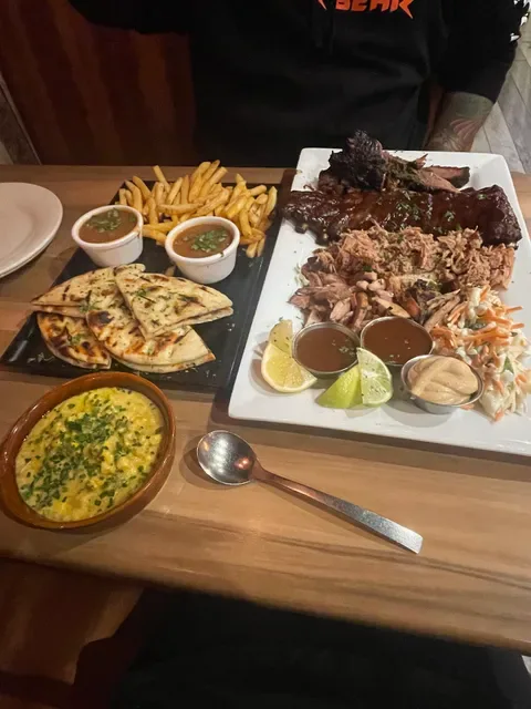 Slow Smoke Bistro