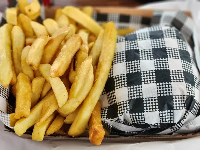 The Bay Chipper - Fish & Chips, Burgers 🐟🍟🍔