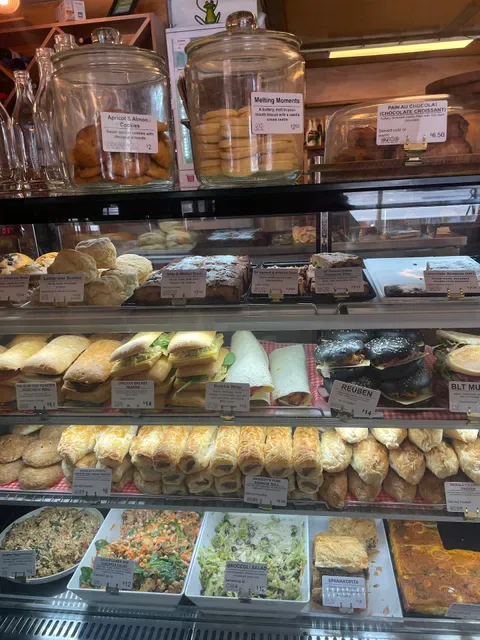 The Long Yard Larder