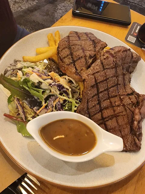 Woodpecker Bar & Grill