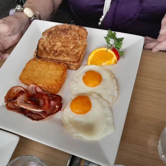 Cafe 63 Winston Glades