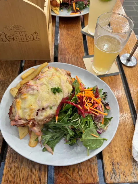 Commercial Hotel Redbank