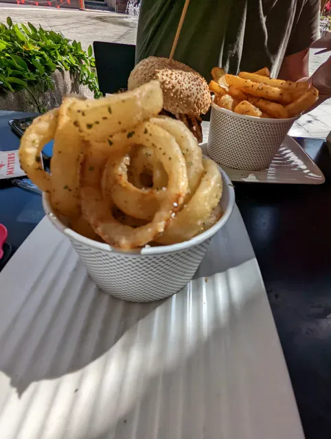 Grill'd Burgers - Springfield