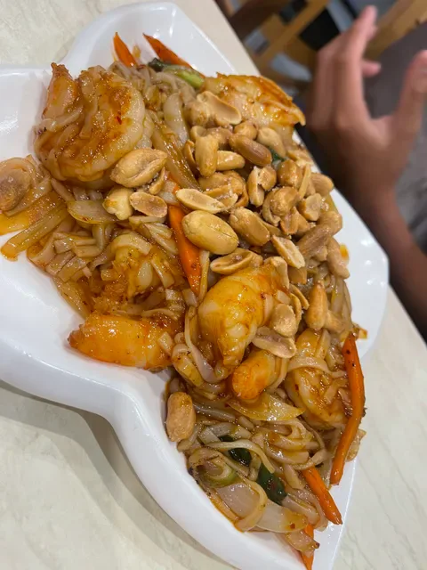 Loan's Chinese and Vietnamese Restaurant