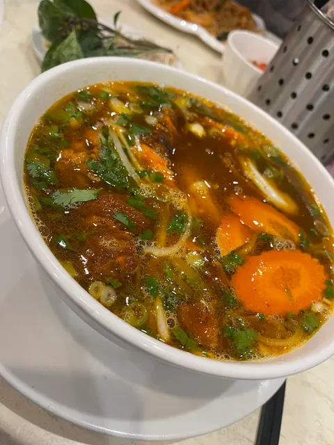 Loan's Chinese and Vietnamese Restaurant