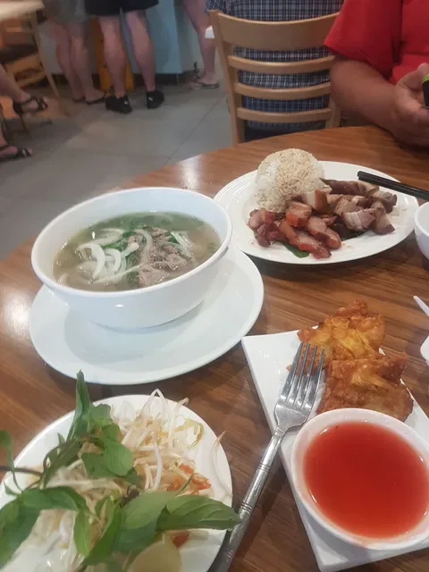 Loan's Chinese and Vietnamese Restaurant