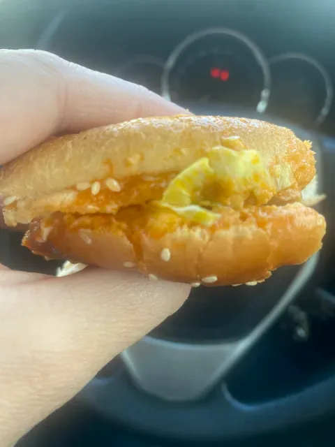 Oporto Bundamba Drive Thru