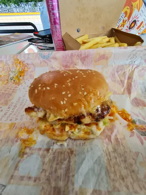 Oporto Bundamba Drive Thru