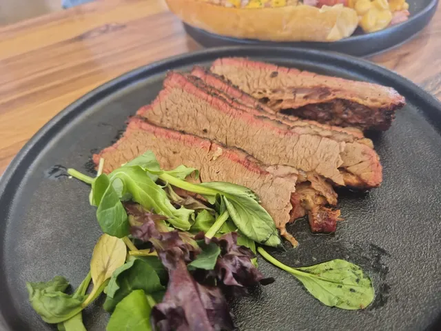 Phat Boyz Smokehouse and Kitchen