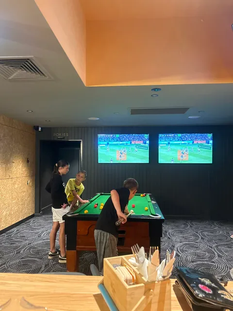 Redbank Plains Tavern