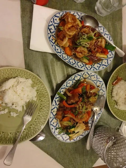 Rin's Thai Chinese Restaurant