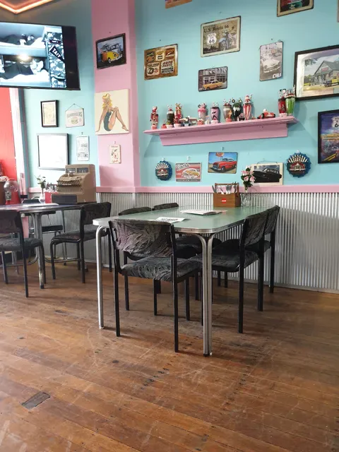 The Retro Diner