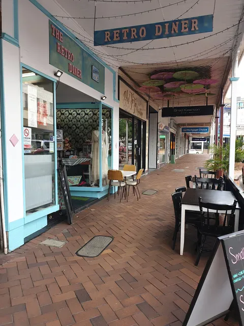 The Retro Diner