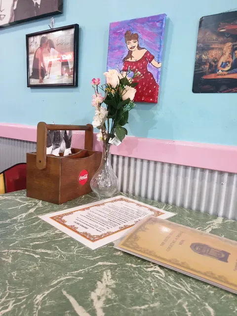 The Retro Diner