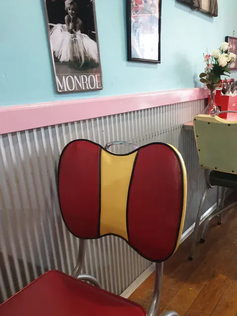 The Retro Diner