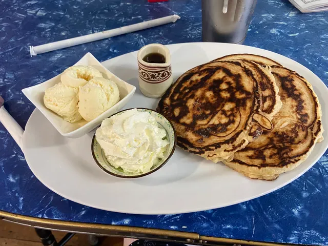 The Retro Diner