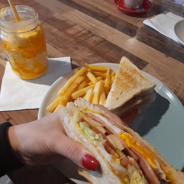 Coolabah Cafe & Carvery Logan Central