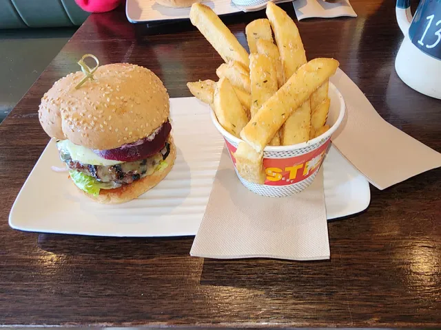 Grill'd Burgers - Browns plains